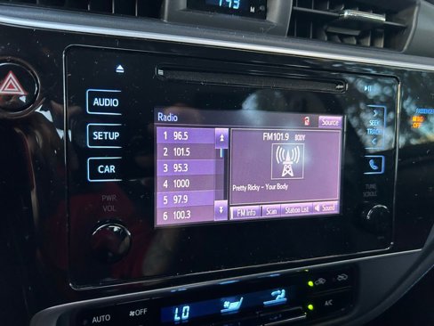 Used 2019 Toyota Corolla SE image 23