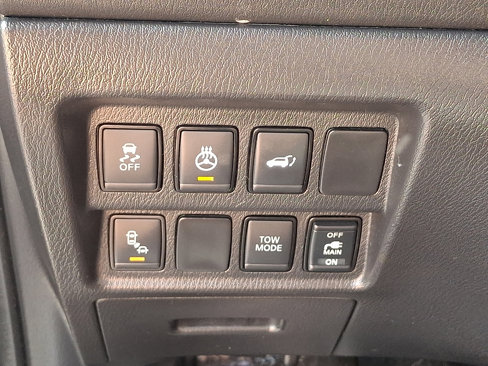 Used 2019 Nissan Pathfinder SL image 26
