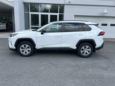 Used 2020 Toyota RAV4 LE image 2
