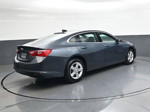 Used 2021 Chevrolet Malibu LS w/ Driver Confidence Package II image 4