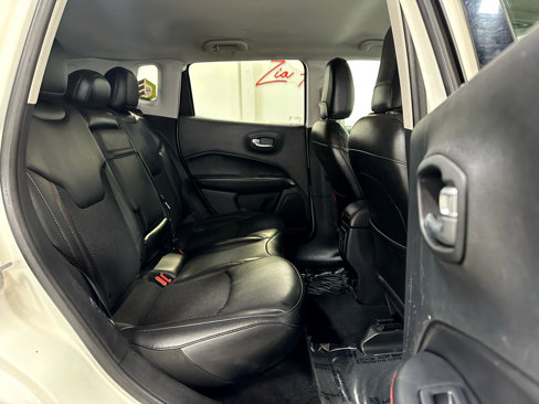 Used 2019 Jeep Compass Trailhawk image 19