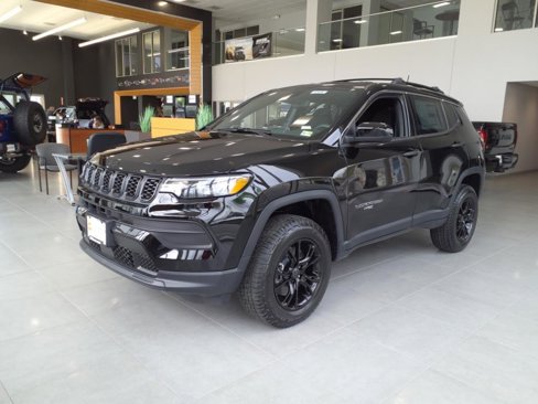 New 2025 Jeep Compass Sport image 9