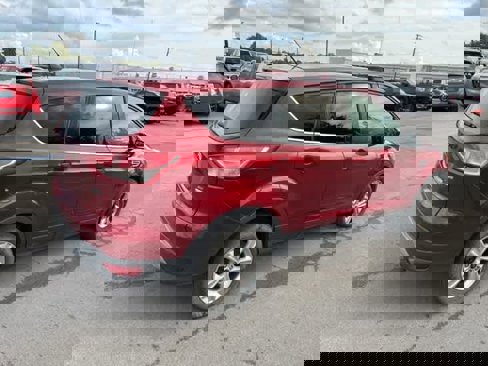 Used 2015 Ford Escape SE image 15