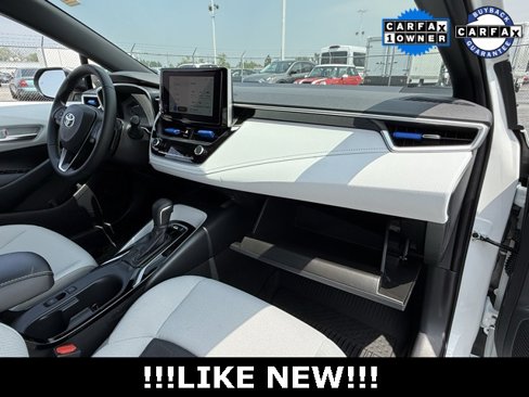 Used 2025 Toyota Corolla SE w/ SE Package image 13
