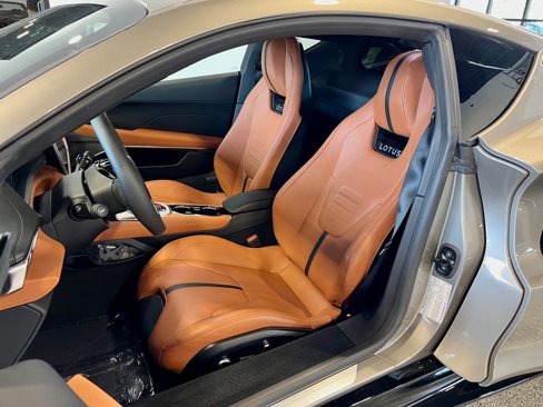 Used 2024 Lotus Emira First Edition image 9