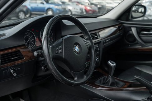 Used 2011 BMW 328i xDrive Sedan w/ Premium Pkg image 14