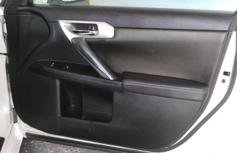 Used 2013 Lexus CT 200h image 25