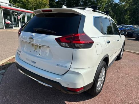 Used 2019 Nissan Rogue SV image 5
