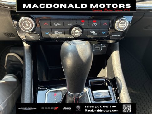 Used 2022 Jeep Compass Trailhawk w/ Trailhawk Elite Group image 16
