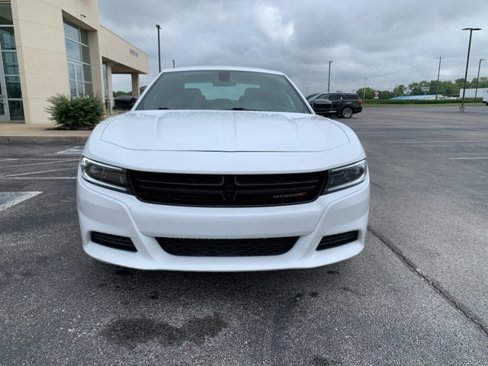 Used 2023 Dodge Charger SXT image 2