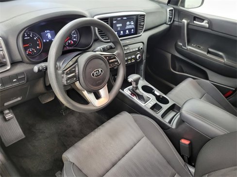 Used 2020 Kia Sportage LX image 14