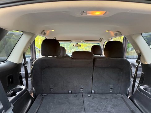 Used 2014 Nissan Pathfinder SV image 36