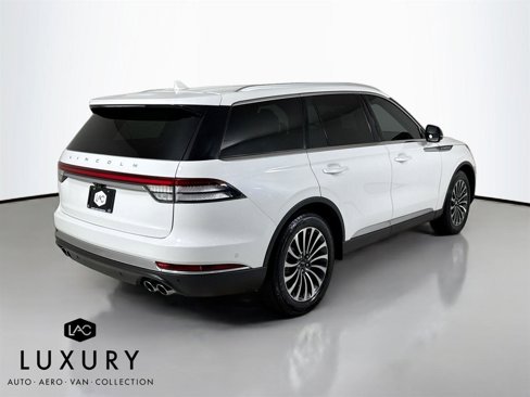 Used 2022 Lincoln Aviator Reserve w/ Equipment Group 201A image 4