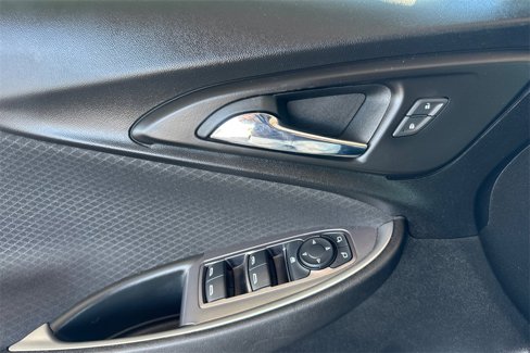 Used 2023 Chevrolet Malibu LT image 15