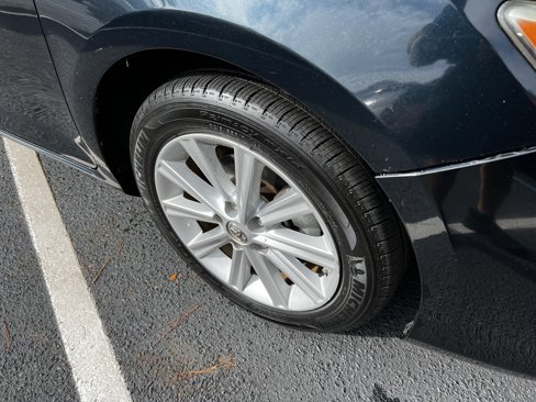 Used 2014 Toyota Camry XLE image 12