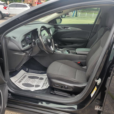 Used 2019 Buick Regal Preferred w/ Sights and Sounds Package image 9