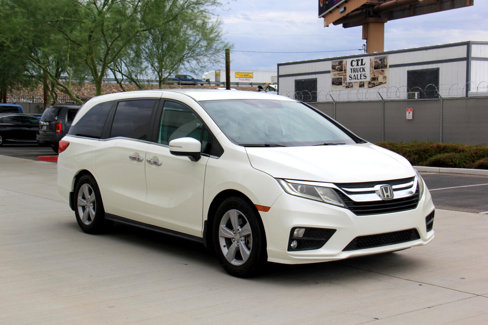 Used 2019 Honda Odyssey EX image 3