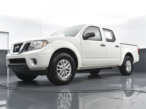 Used 2016 Nissan Frontier SV image 26