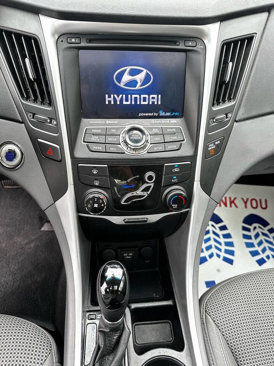 Used 2013 Hyundai Sonata SE w/ Navigation & Sunroof Pkg image 20
