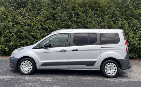 Used 2017 Ford Transit Connect XL image 4