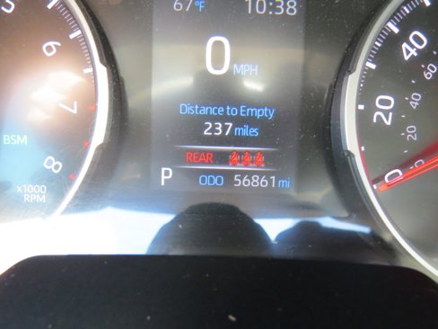 Used 2021 Toyota RAV4 XLE Premium image 21