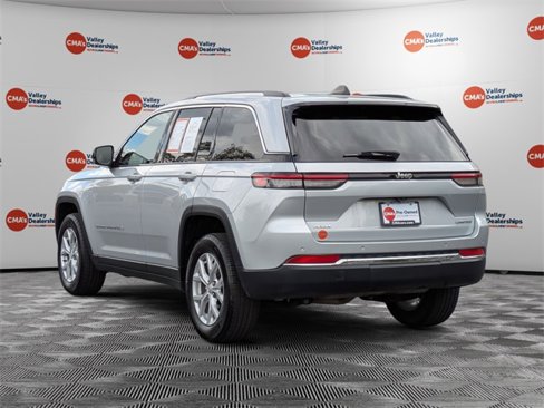 Certified 2023 Jeep Grand Cherokee Limited image 7