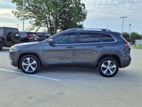 Used 2021 Jeep Cherokee Limited image 17