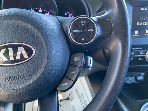 Used 2019 Kia Soul + image 57