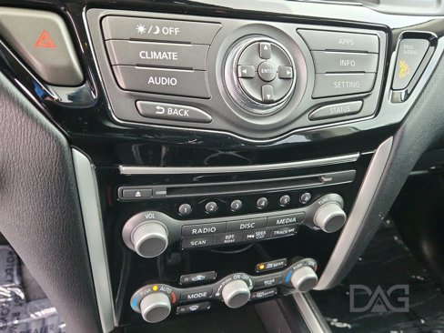 Used 2019 Nissan Pathfinder SV image 33