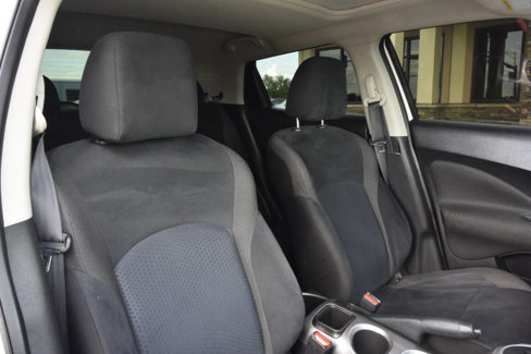 Used 2014 Nissan Juke SV image 35
