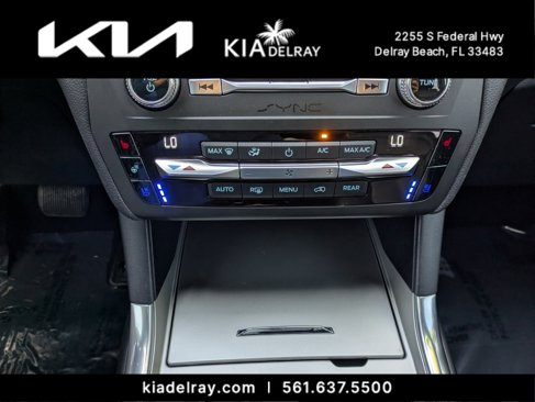 Used 2020 Ford Explorer Limited image 25
