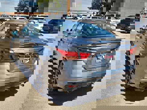 Used 2023 Nissan Altima 2.0 SR image 3