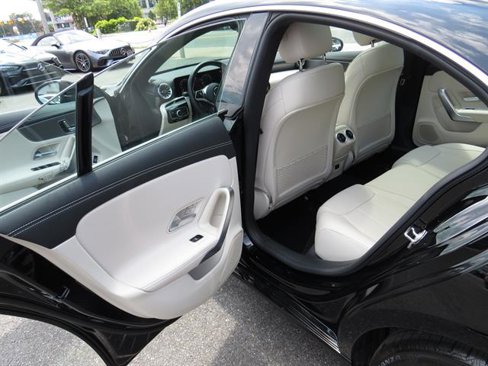 Used 2025 Mercedes-Benz CLA 250 4MATIC image 21
