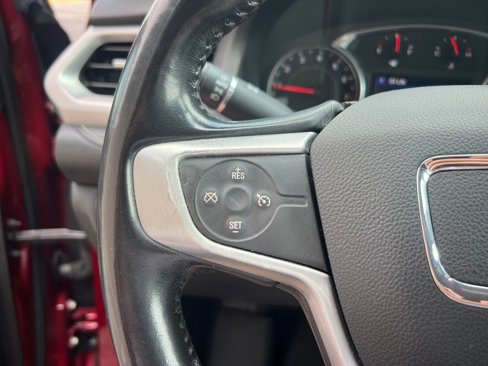 Used 2020 GMC Acadia SLE image 13