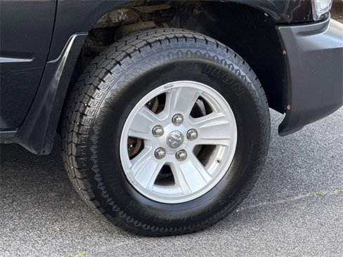 Used 2008 Dodge Dakota SXT w/ Extra Security Group image 27