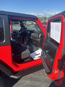 Used 2019 Jeep Wrangler Sport image 20