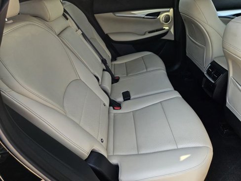 Used 2022 INFINITI QX50 Essential image 31