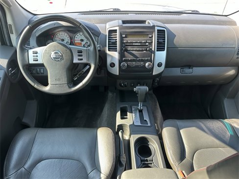 Used 2011 Nissan Xterra PRO-4X w/ Pro-4x Leather Pkg image 9