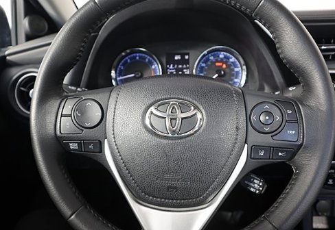 Used 2018 Toyota Corolla SE image 41