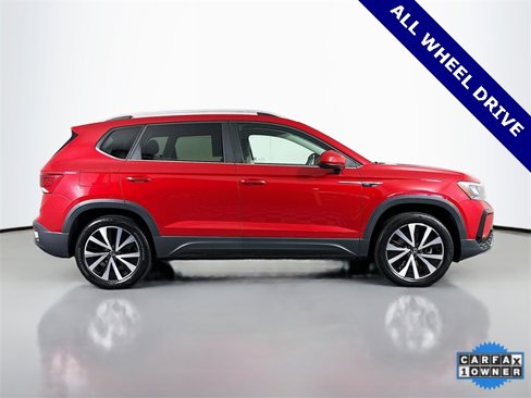Used 2023 Volkswagen Taos SE image 8