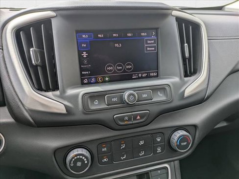Used 2024 GMC Terrain SLE image 13