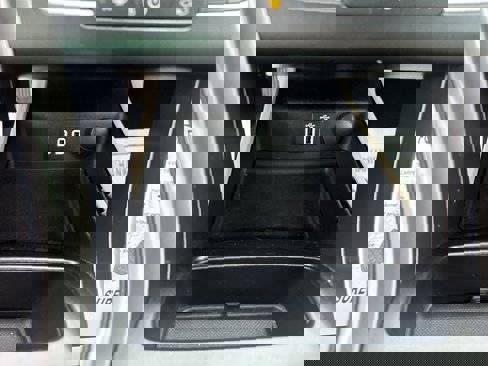 Used 2019 Ford Fusion SEL image 22
