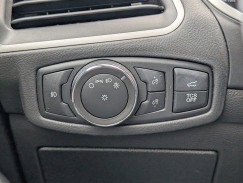 Used 2021 Ford Edge SEL w/ Convenience Package image 21