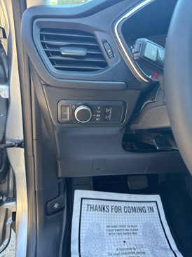 Used 2022 Ford Escape SE w/ Convenience Package image 17