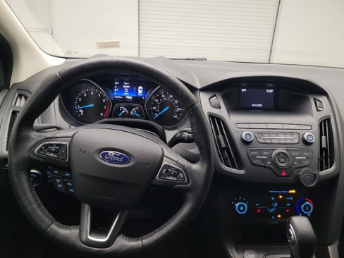 Used 2018 Ford Focus SE w/ Cold Weather Package image 22