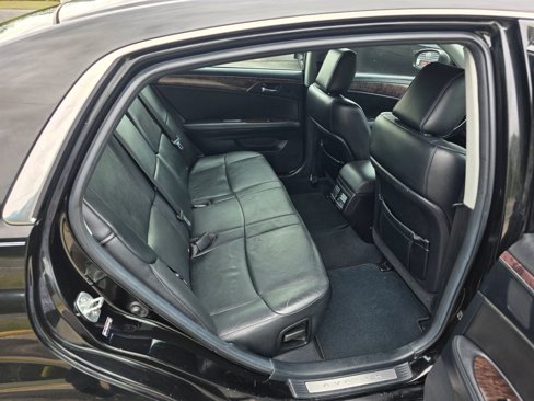 Used 2011 Toyota Avalon Limited image 12