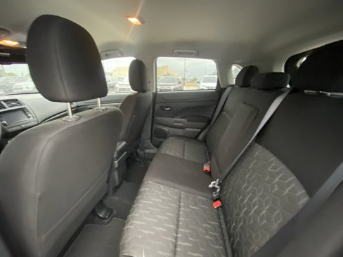Used 2024 Mitsubishi Outlander Sport ES image 18
