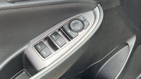 Certified 2022 Chevrolet Malibu LT image 12