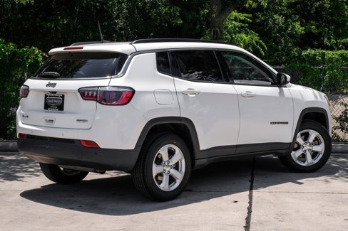 Used 2020 Jeep Compass Latitude w/ Cold Weather Group image 15