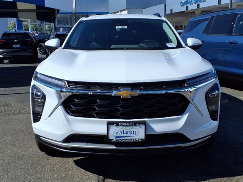 New 2025 Chevrolet Trax LT w/ Driver Confidence Package image 2